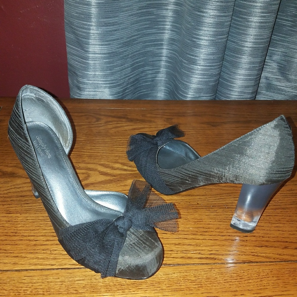 Vera Wang heels